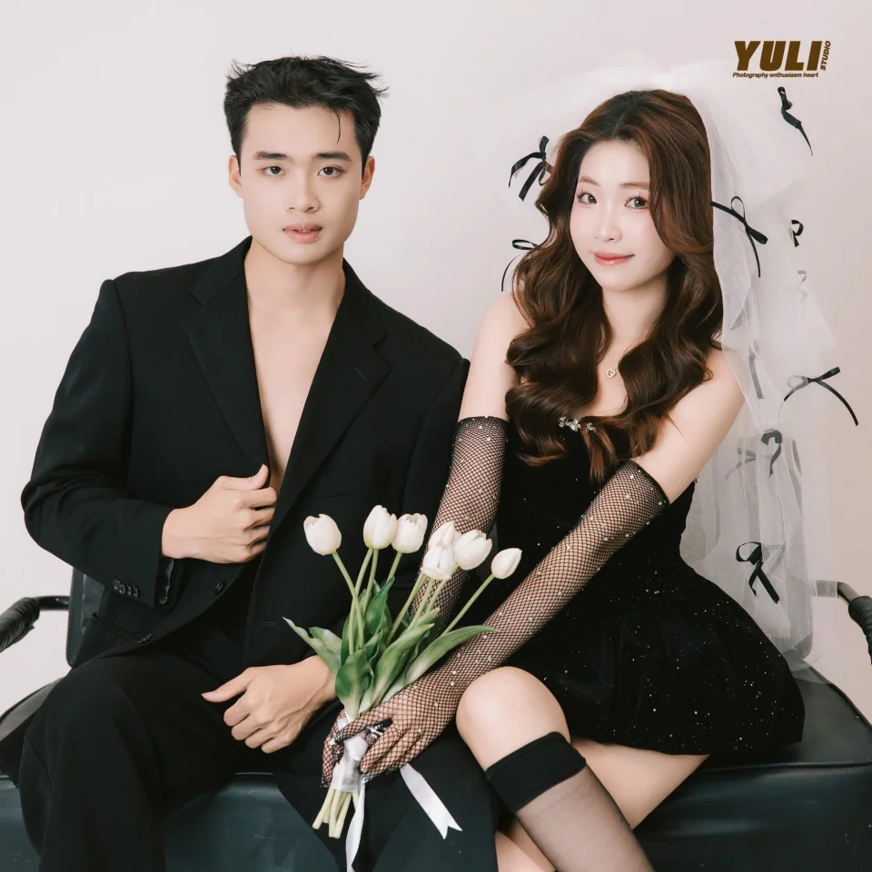 Tạo ảnh cưới AI - vườn hoa nhẹ nhàng - mẫu Ảnh cưới AI